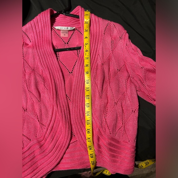 Pink Nygard Women’s Medium Patterned Shrug. - Picture 6 of 6